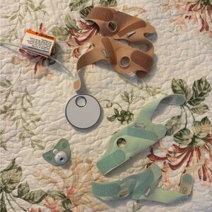 Owlet Dream Sock monitor + 4 socks